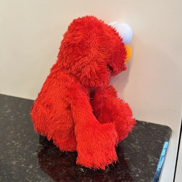 Sesame Street Elmo 14" Plush w/Sound (Hasbro, Sesame Workshop, 2016) - Picture 6 of 9